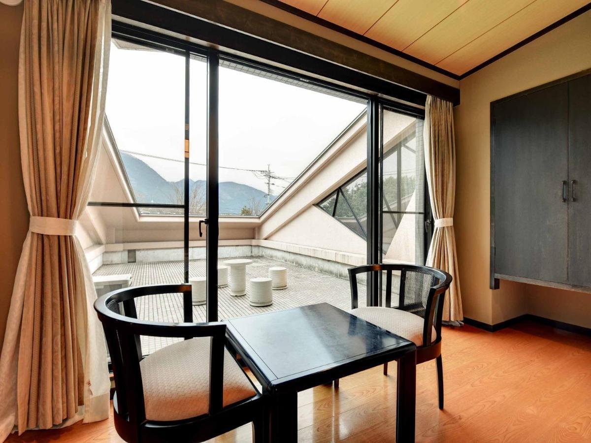 Yufuin Kinrinko Hotel Zewnętrze zdjęcie